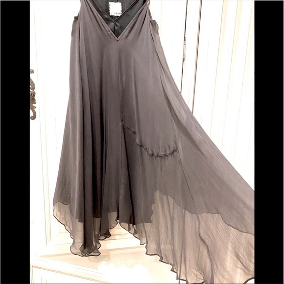 100% Silk Grey & Black Dress - Picture 3 of 8